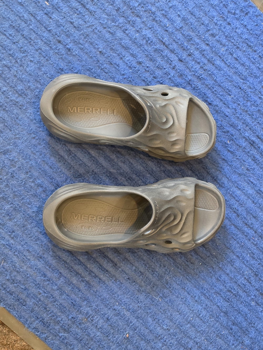 Merrell Women's black Foam Slide Sandals